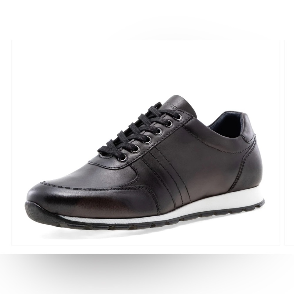 Jump New York Iberia Low Top Leather  Sneak Size 12, New in Box